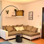 600 M Zum Bikepark - Erdgeschoss Mit Terrasse, Parkplatz & Fahrradkeller Appartement