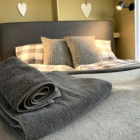 Appartement Relaction, Bis 4 Personen, 300m Zum Lift! Skiverleih 30m! Erdgeschoss Mit Terasse! Wifi! *