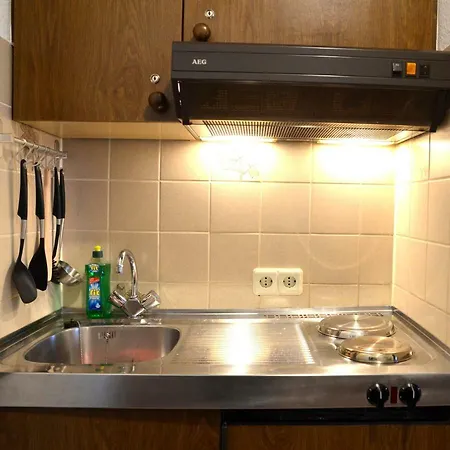 Relaction, Bis 4 Personen, 300m Zum Lift! Skiverleih 30m! Erdgeschoss Mit Terasse! Wifi! Winterberg