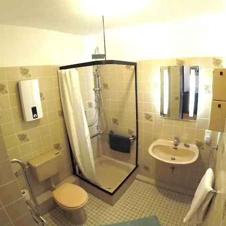 Relaction, Bis 4 Personen, 300m Zum Lift! Skiverleih 30m! Erdgeschoss Mit Terasse! Wifi! Appartamento Winterberg