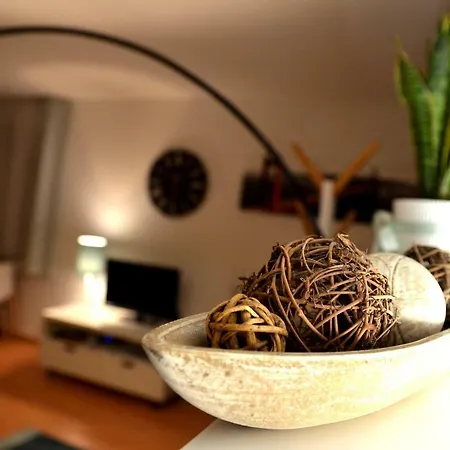 Relaction, Bis 4 Personen, 300m Zum Lift! Skiverleih 30m! Erdgeschoss Mit Terasse! Wifi!